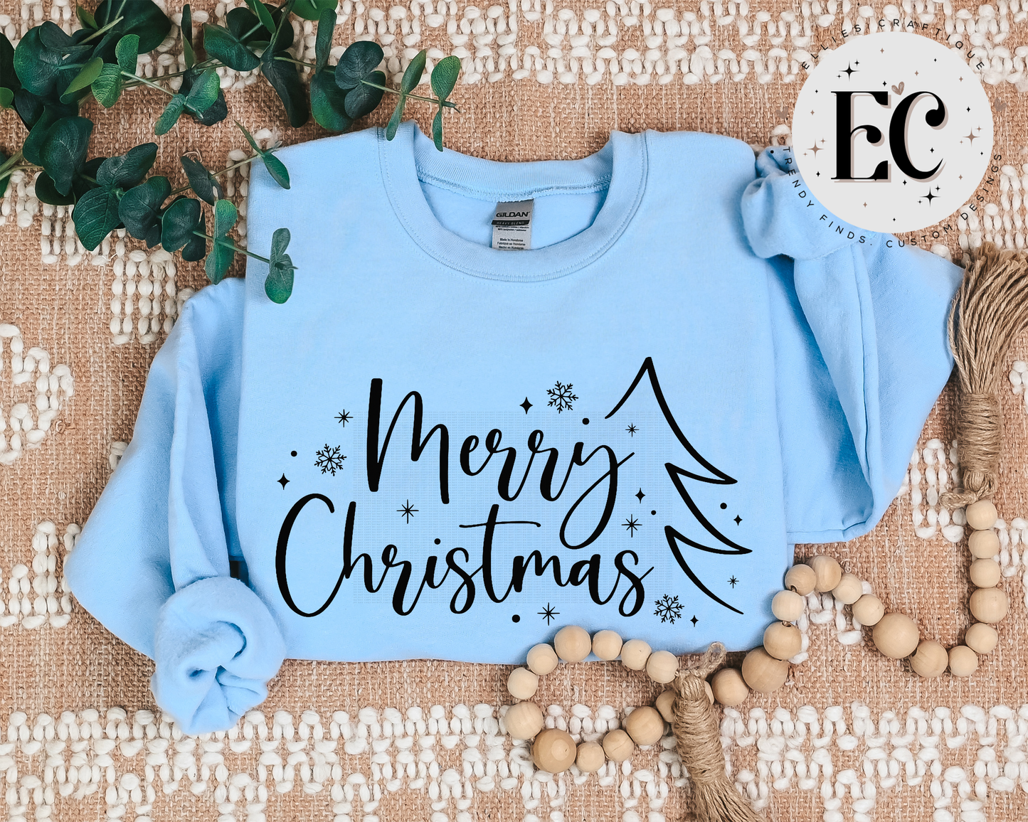 🎄 Merry Christmas – Minimalist Holiday Crewneck ✨